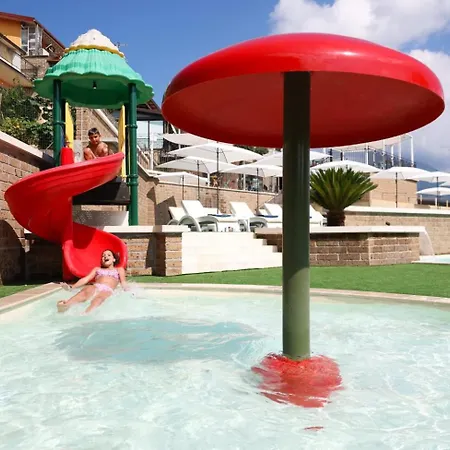 Oda ve Kahvaltı Tenuta Del Re Contrada (Campania)